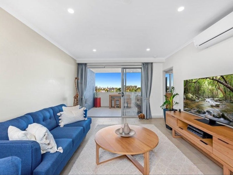 Photo - 501/440 Hamilton Road, Chermside QLD 4032 - Image 3