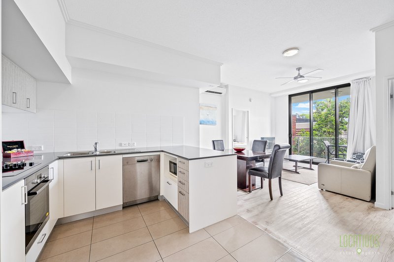 Photo - 501/52 Oaka Lane, Gladstone Central QLD 4680 - Image 3