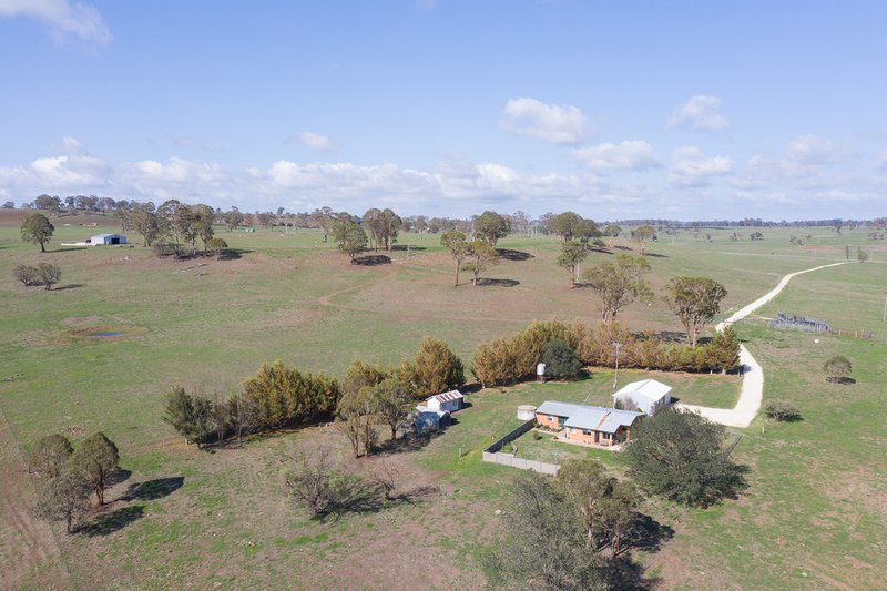 5016 New England Highway, Llangothlin NSW 2365