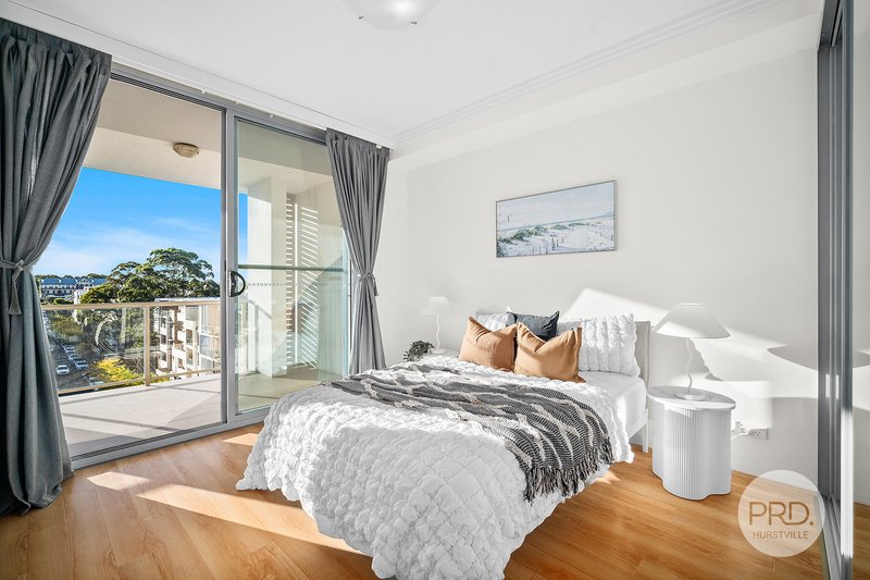 Photo - 501/8-12 Kensington Street, Kogarah NSW 2217 - Image 4