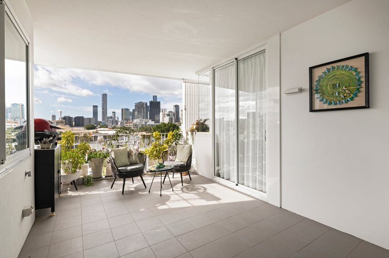 Photo - 501/8 Donkin Street, West End QLD 4101 - Image 9