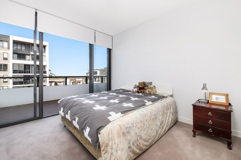 Photo - 501w/3-5 Lardelli Drive, Ryde NSW 2112 - Image 5