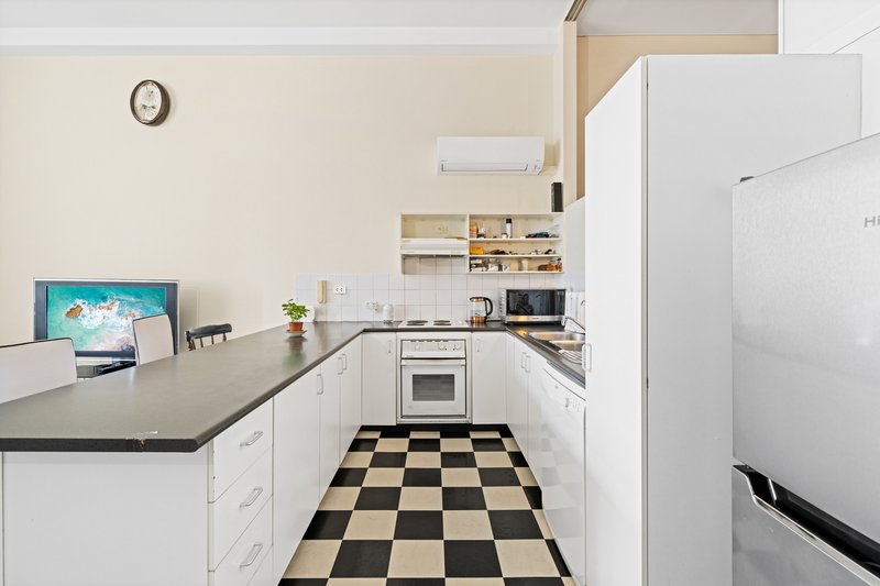 Photo - 502/1 Missenden Road, Camperdown NSW 2050 - Image 3