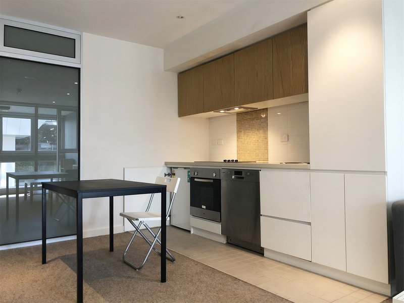 Photo - 502/10 Balfours Way, Adelaide SA 5000 - Image 2