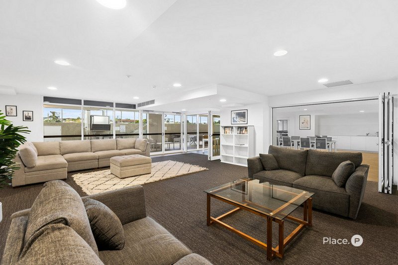 Photo - 502/100 Holdsworth Street, Coorparoo QLD 4151 - Image 12