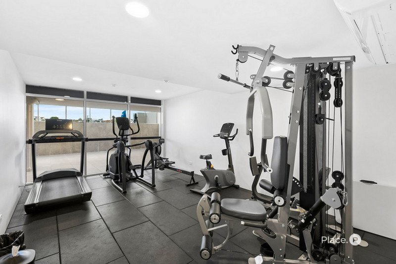 Photo - 502/100 Holdsworth Street, Coorparoo QLD 4151 - Image 14