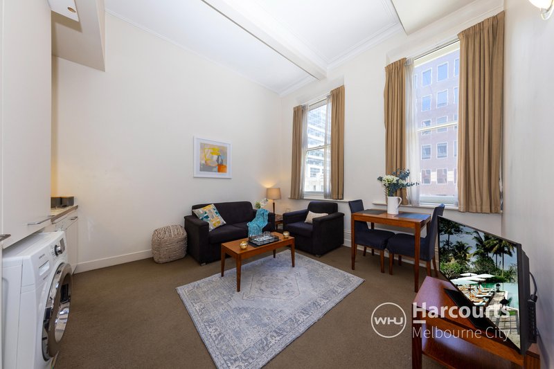 Photo - 502/18-20 Bank Place, Melbourne VIC 3000 - Image 2