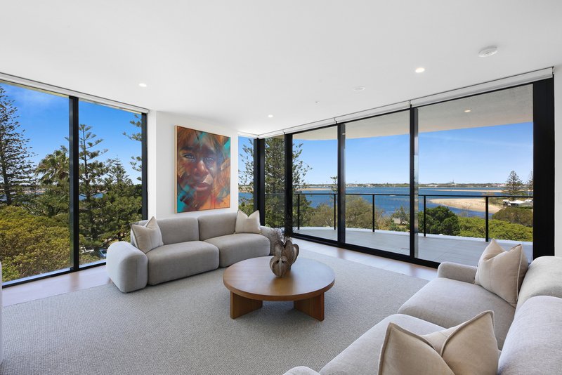 Photo - 502/180 Marine Parade, Labrador QLD 4215 - Image 3