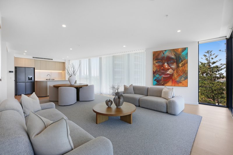 Photo - 502/180 Marine Parade, Labrador QLD 4215 - Image 8