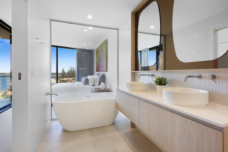 Photo - 502/180 Marine Parade, Labrador QLD 4215 - Image 18