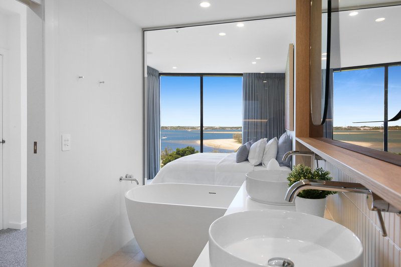 Photo - 502/180 Marine Parade, Labrador QLD 4215 - Image 19