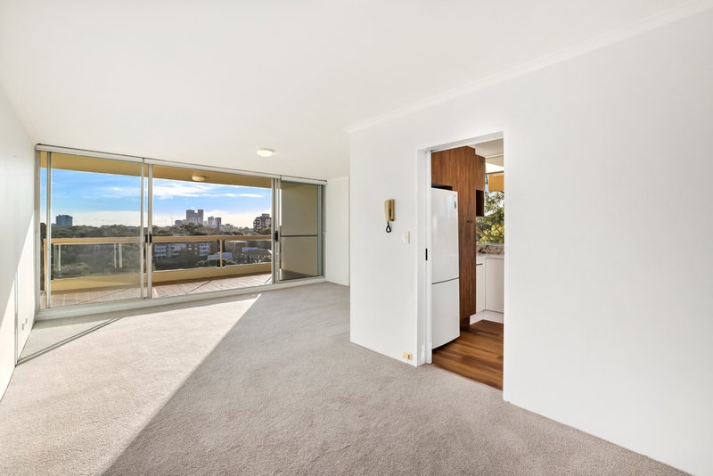 Photo - 502/29 Yeo Street, Neutral Bay NSW 2089 - Image 10