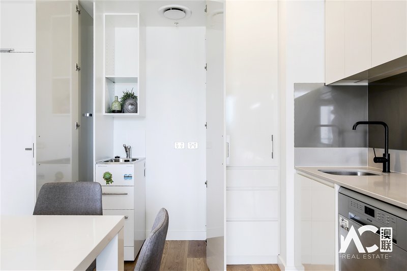 Photo - 502/297 Pirie Street, Adelaide SA 5000 - Image 11