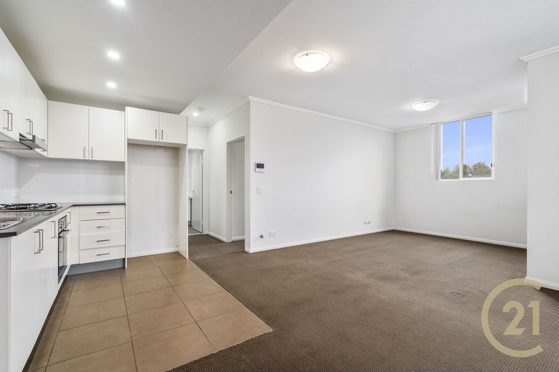 Photo - 502/3 George Street, Warwick Farm NSW 2170 - Image 2