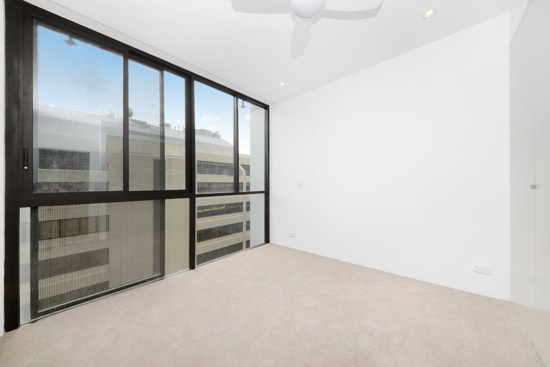 Photo - 502/306 Oxford Street, Bondi Junction NSW 2022 - Image 3