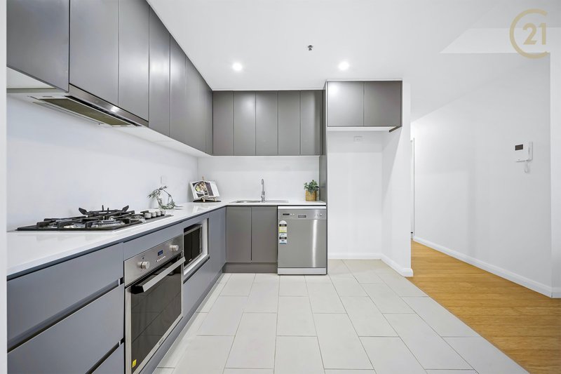 Photo - 502/36-42 Levey Street, Wolli Creek NSW 2205 - Image 3