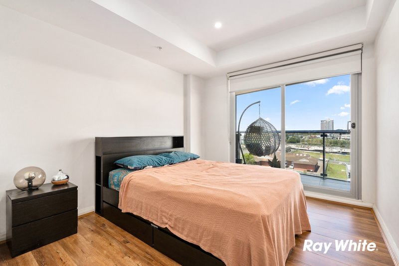 Photo - 502/5 Second Avenue, Blacktown NSW 2148 - Image 4