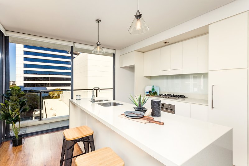 Photo - 502/53 Crown Street, Wollongong NSW 2500 - Image 3