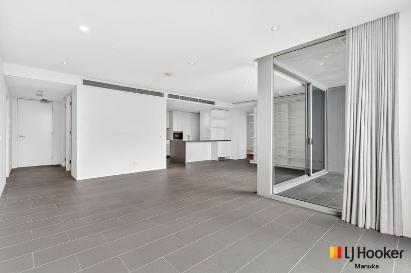 Photo - 50/3 Burbury Close, Barton ACT 2600 - Image 3