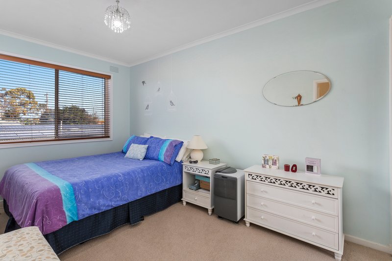 Photo - 50/310 Warrigal Road, Cheltenham VIC 3192 - Image 9