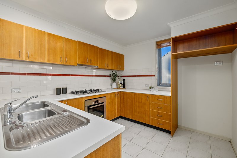 Photo - 503/102 Wells Street, Southbank VIC 3006 - Image 5