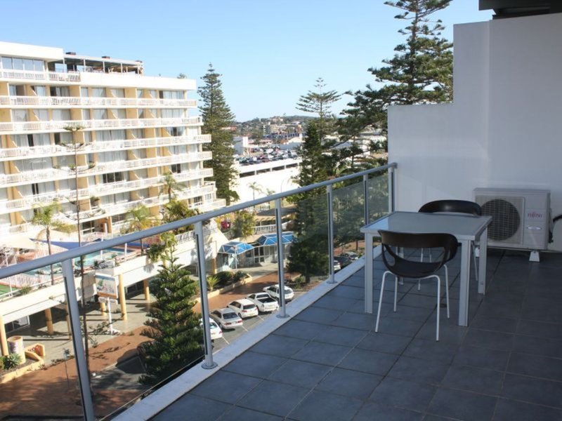 Photo - 503/11 Clarence Street, Port Macquarie NSW 2444 - Image 7