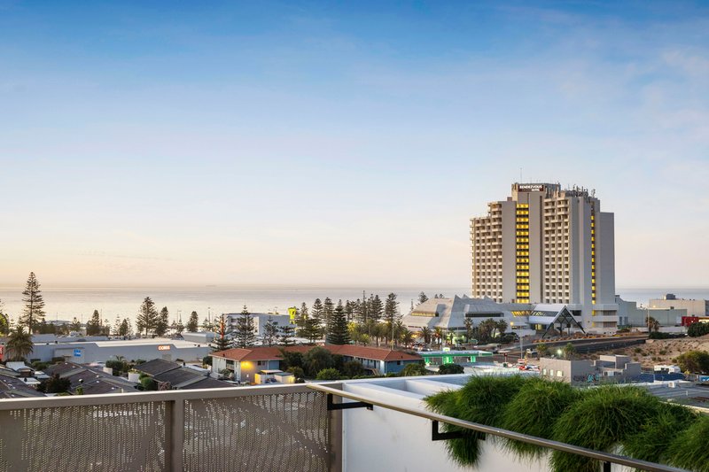 Photo - 503/20 Hastings Street, Scarborough WA 6019 - Image 2