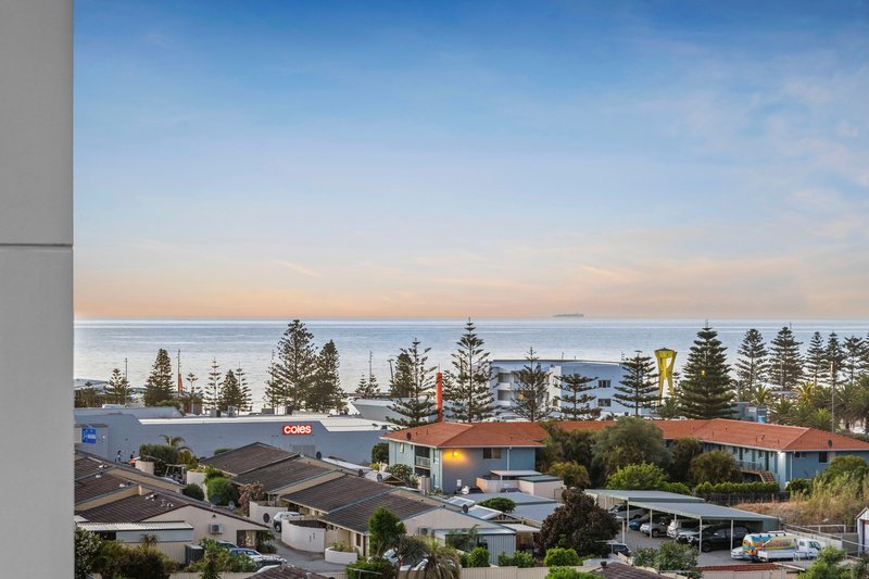 Photo - 503/20 Hastings Street, Scarborough WA 6019 - Image 5
