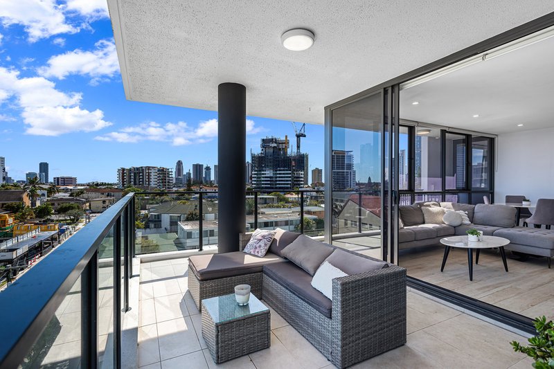 Photo - 503/266 Stanhill Drive, Surfers Paradise QLD 4217 - Image 9