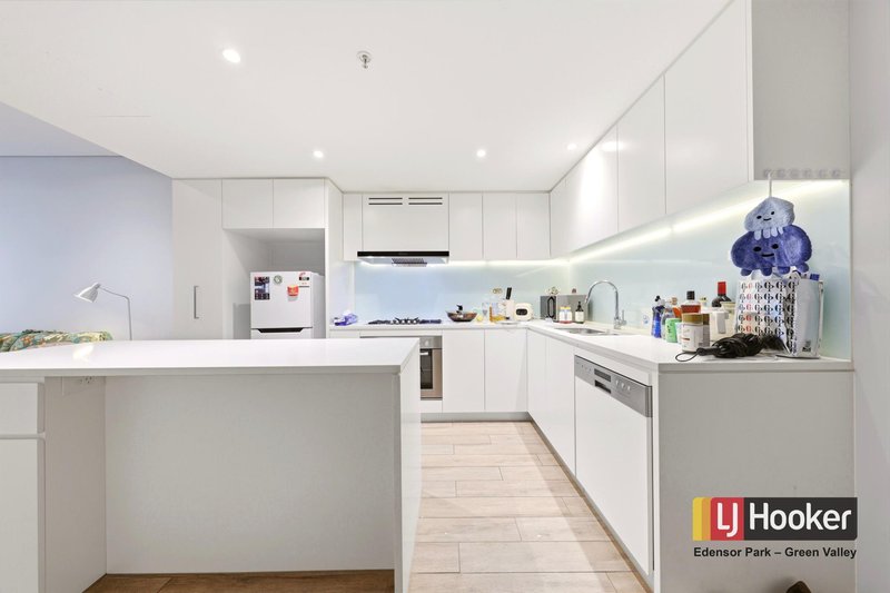 Photo - 503/5 Half Street, Wentworth Point NSW 2127 - Image 4