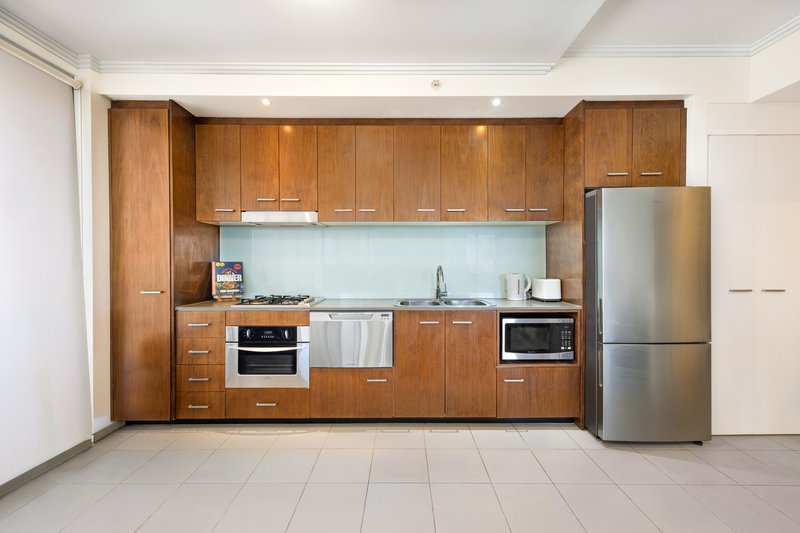 Photo - 503/80 Ebley Street, Bondi Junction NSW 2022 - Image 2