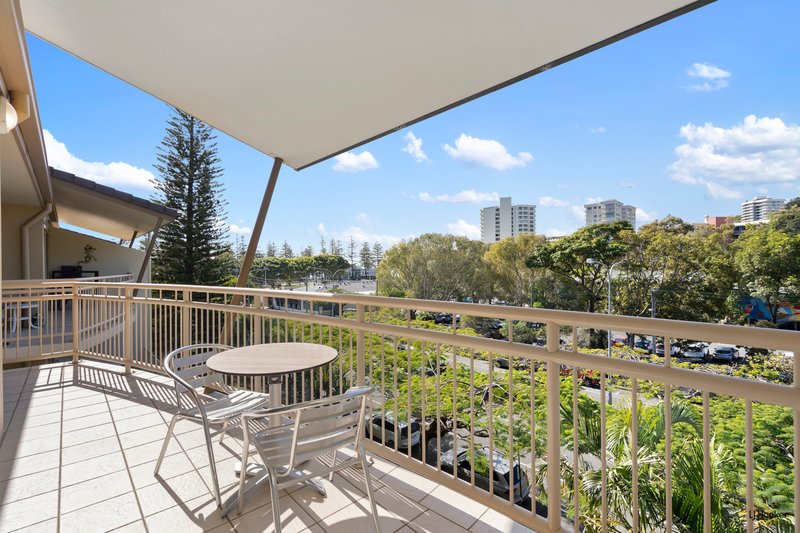 Photo - 50/4 Park Avenue, Burleigh Heads QLD 4220 - Image 4