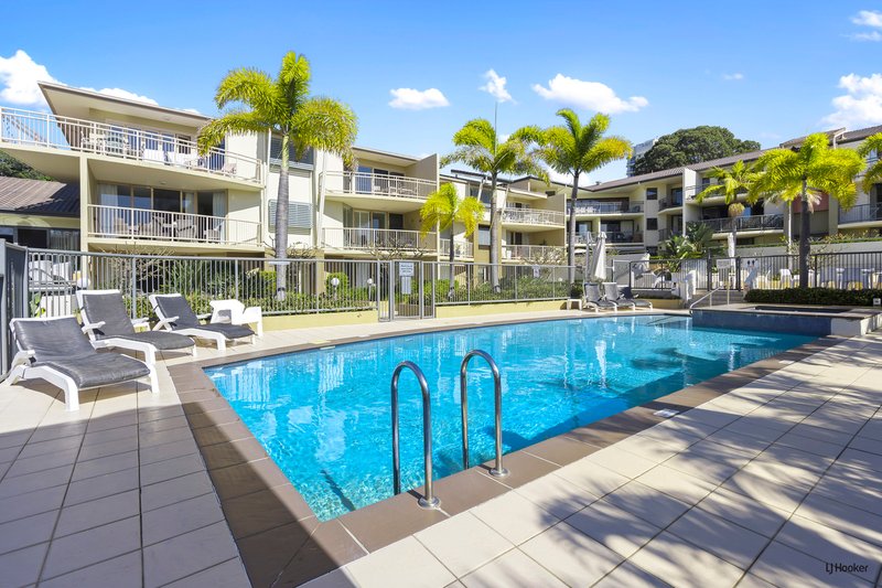 Photo - 50/4 Park Avenue, Burleigh Heads QLD 4220 - Image 6