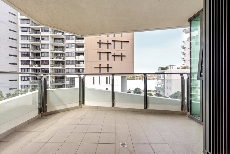 Photo - 50403/37B Harbour Road, Hamilton QLD 4007 - Image 5