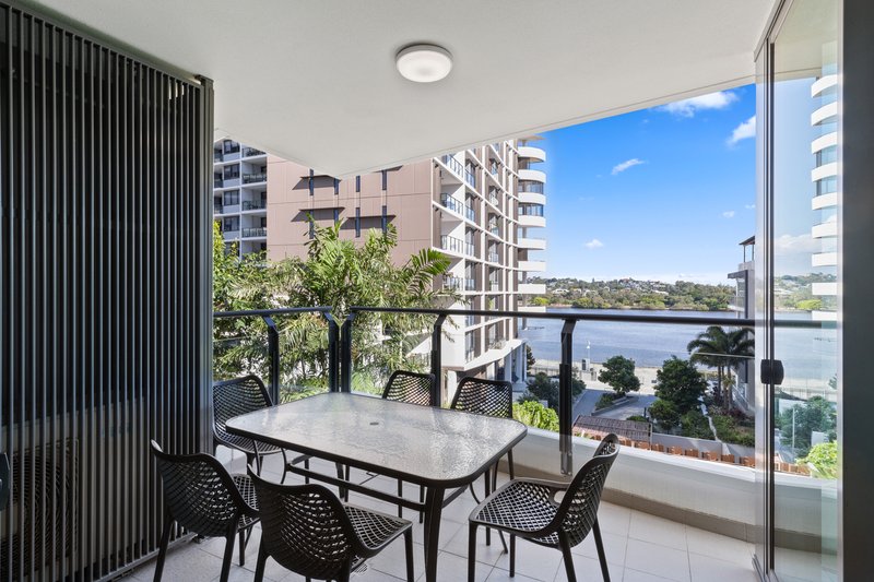 Photo - 50405/35 Harbour Road, Hamilton QLD 4007 - Image 5