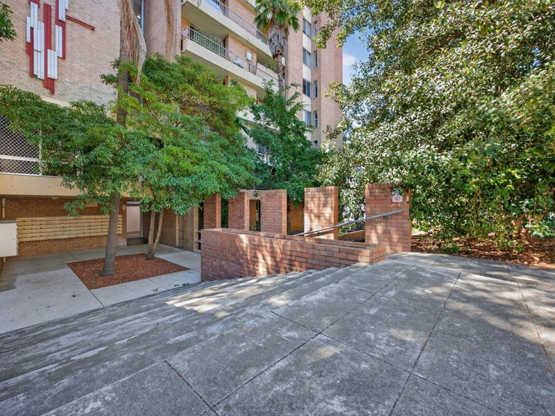 Photo - 504/112-122 Goderich Street, East Perth WA 6004 - Image 16