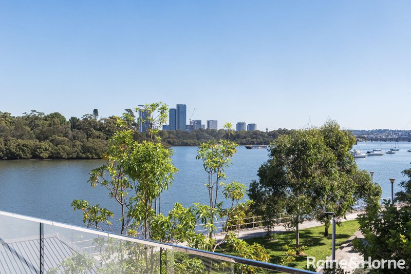 Photo - 504/14 Hilly Street, Mortlake NSW 2137 - Image 1