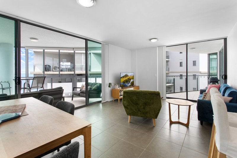 Photo - 504/14 Oxley Avenue, Woody Point QLD 4019 - Image 5