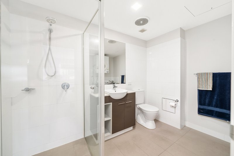 Photo - 504/19 Masters Street, Newstead QLD 4006 - Image 8