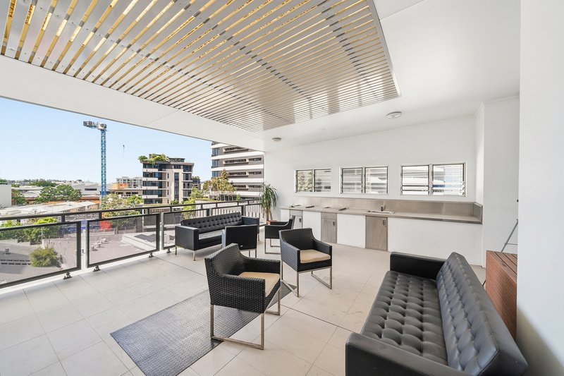 Photo - 504/19 Masters Street, Newstead QLD 4006 - Image 12