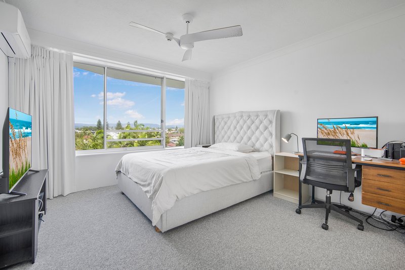 Photo - 504/21 Peninsular Drive, Surfers Paradise QLD 4217 - Image 7