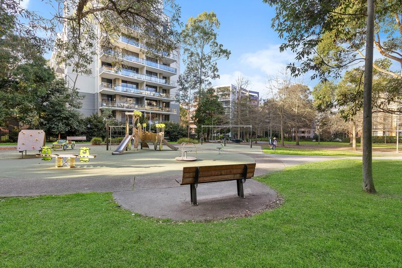 Photo - 504/25-31 Orara Street, Waitara NSW 2077 - Image 1