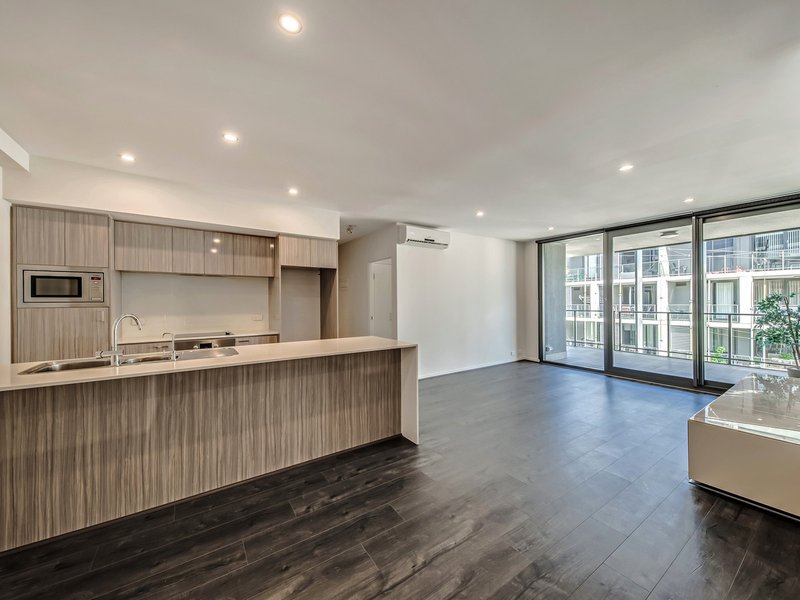Photo - 504/26 Hood Street, Subiaco WA 6008 - Image 3