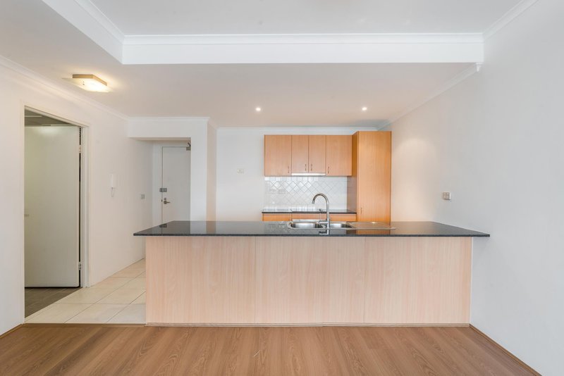 Photo - 504/28 Smart Street, Fairfield NSW 2165 - Image 5