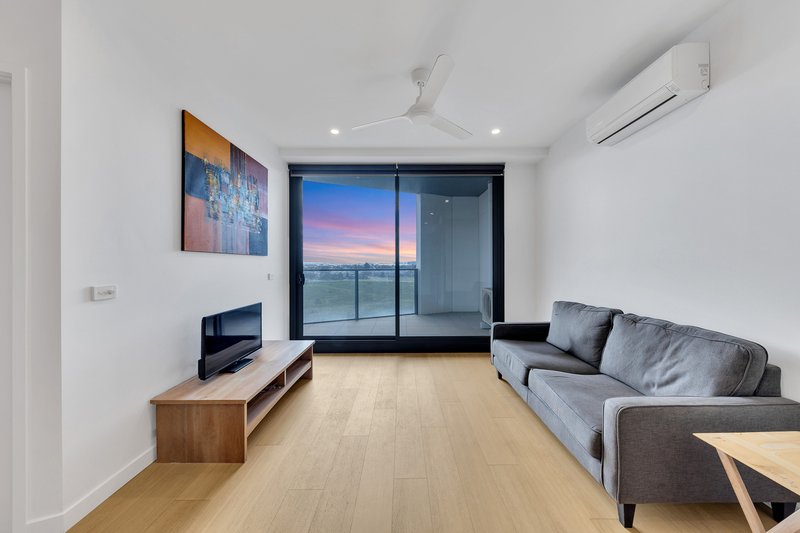 Photo - 504/30 Clark Street, Williams Landing VIC 3027 - Image 5