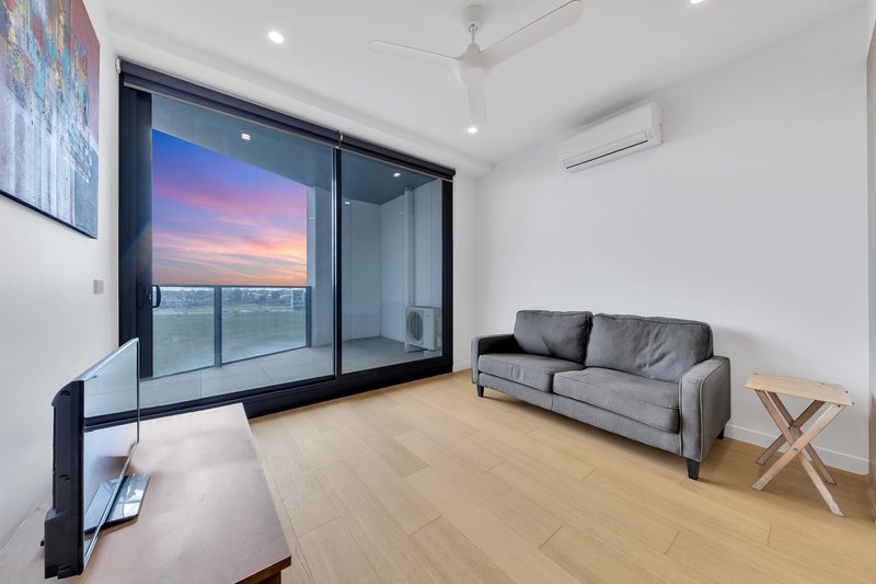 Photo - 504/30 Clark Street, Williams Landing VIC 3027 - Image 6