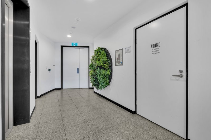 Photo - 504/30 Clark Street, Williams Landing VIC 3027 - Image 13
