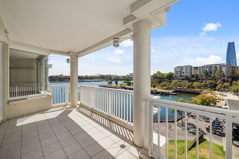 Photo - 504/42 Refinery Drive, Pyrmont NSW 2009 - Image 2