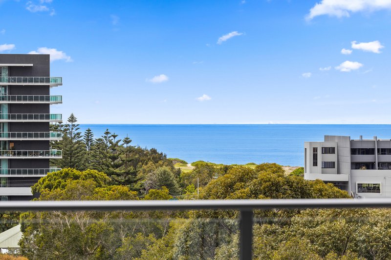 Photo - 504/48 Bank Street, Wollongong NSW 2500 - Image 8