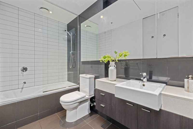 Photo - 504A & 504B/29 Claremont Street, South Yarra VIC 3141 - Image 6